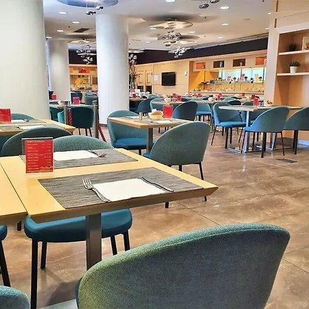 فندق Ramada Plaza By Wyndham ميلان