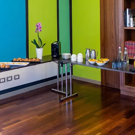 فندق Ramada Plaza By Wyndham