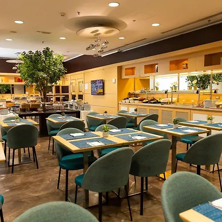 Ramada Plaza By Wyndham 4* Milano