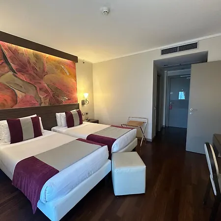 Hotel Ramada Plaza By Wyndham
