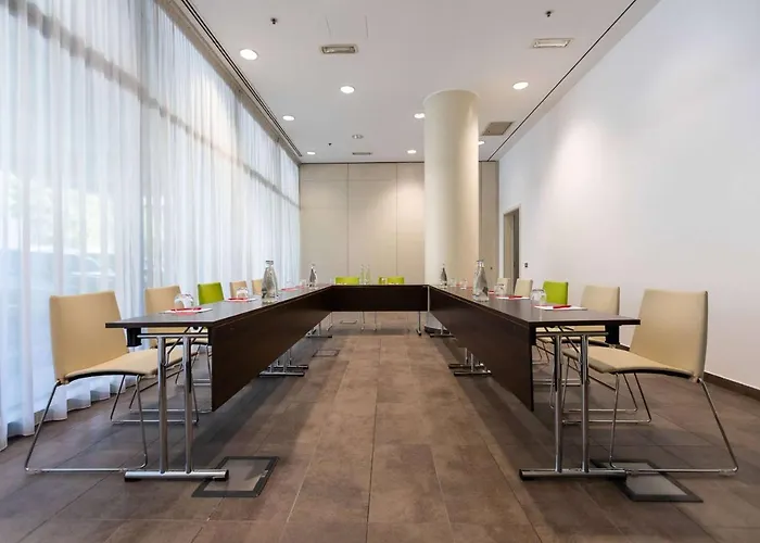 Ramada Plaza By Wyndham Hotell 4*