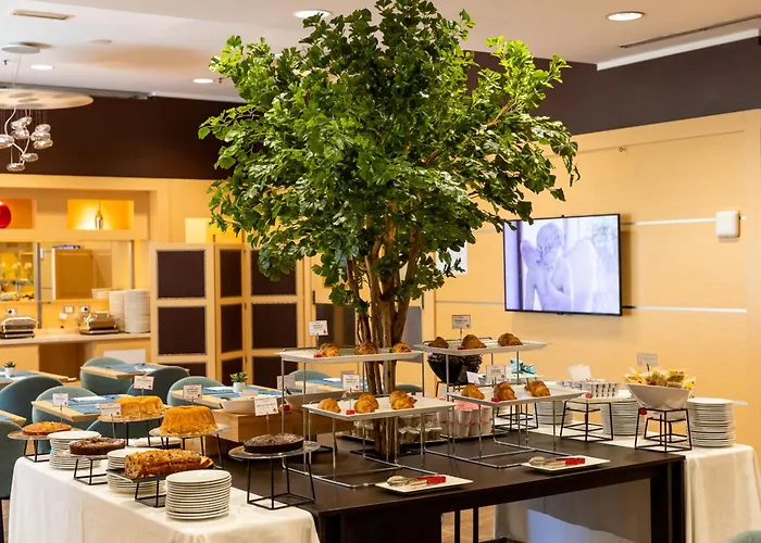 Hotell Ramada Plaza By Wyndham Milano