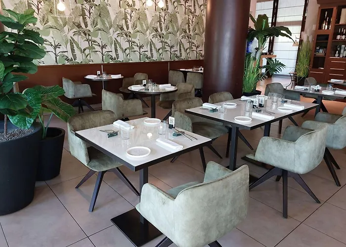 Hotell Ramada Plaza By Wyndham Milano