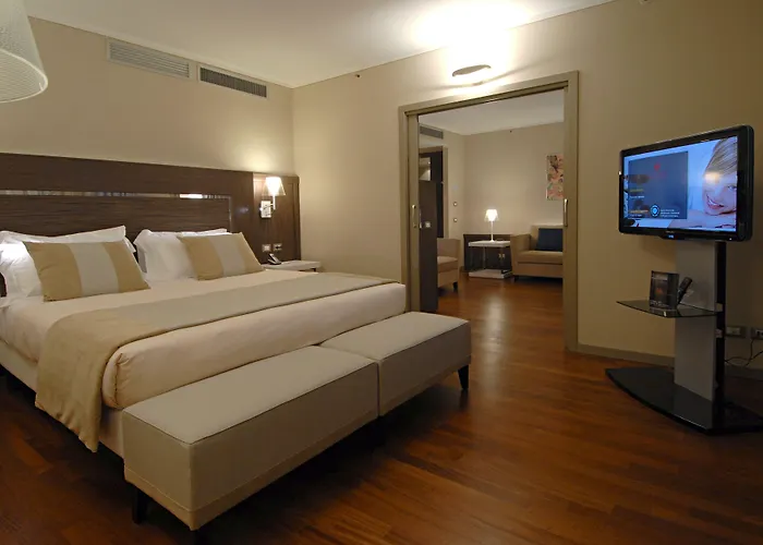 Ramada Plaza By Wyndham 4*