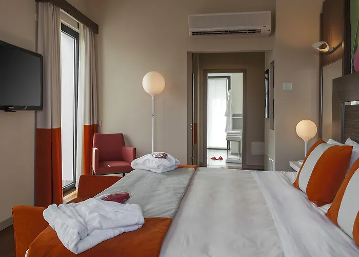 Ramada Plaza By Wyndham Hotell