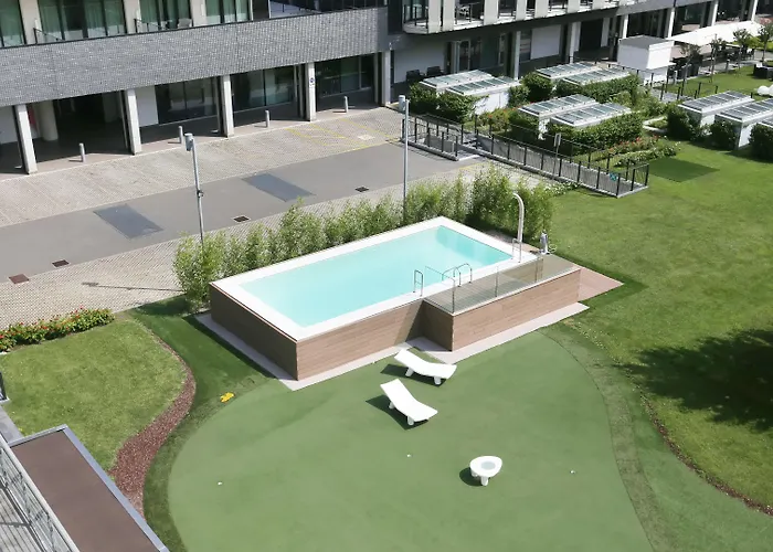 Hotell Ramada Plaza By Wyndham 4*