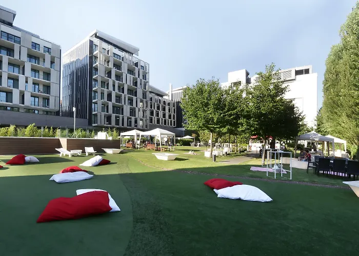 Ramada Plaza By Wyndham Hotell