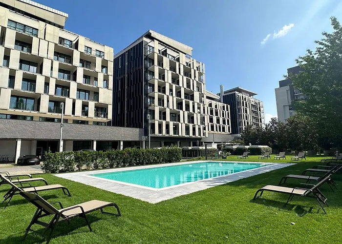 Hotell Ramada Plaza By Wyndham 4*