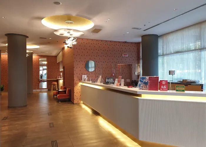 Ramada Plaza By Wyndham Hotell 4*