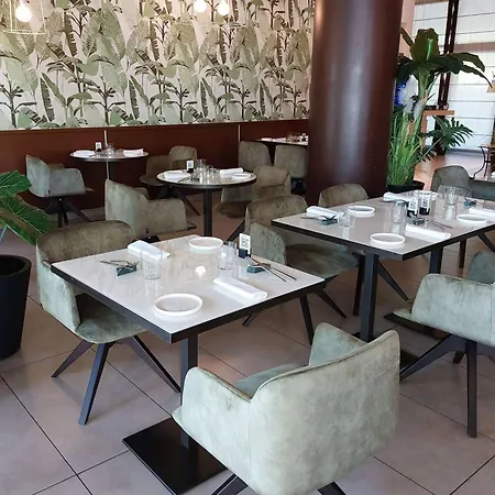 מלון Ramada Plaza By Wyndham מילאנו