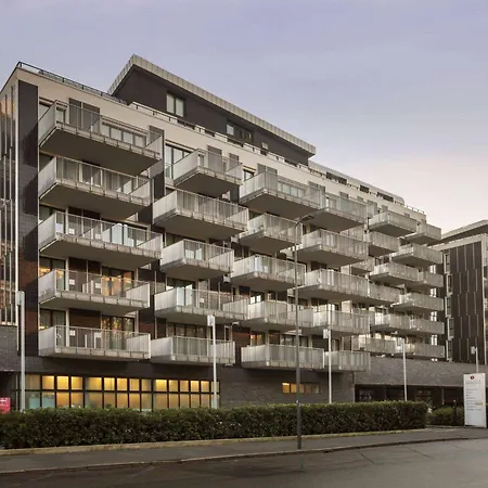 Ramada Plaza By Wyndham Отель